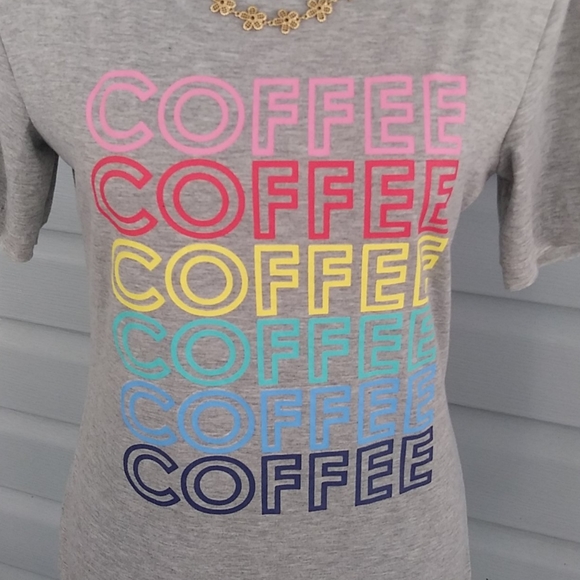 Adorable Graphic tshirt size medium - Picture 2 of 3